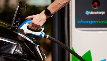 從BP收購Chargemaster看能源轉型 告別“戰術勤奮”，擁抱“戰略勤奮”的集中式快充時代
